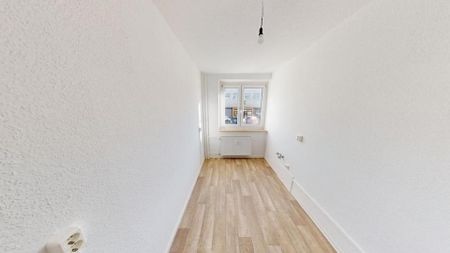 5-Raum-Familiendomizil mit 2 Bädern und Balkon - Photo 5
