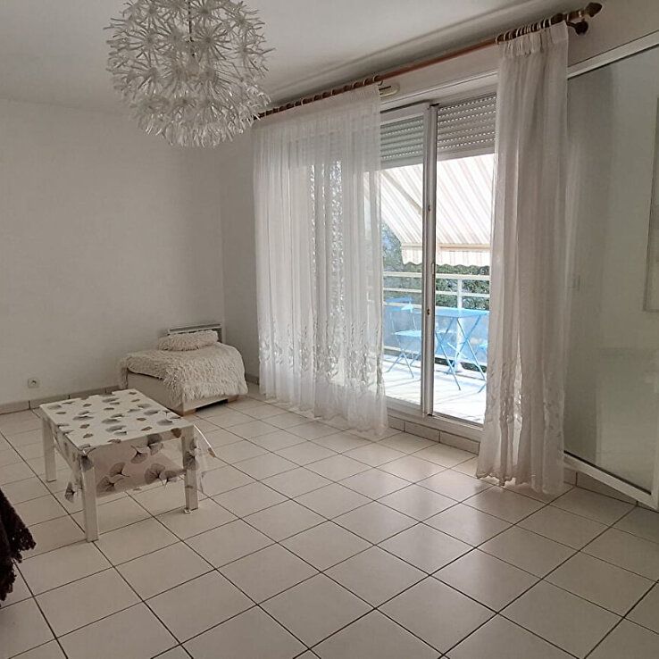 Chambre Corbeil Essonnes 1 pièce(s) 11.88 m2 - Photo 1