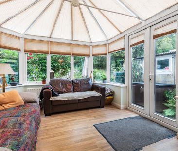 4 bedroom semi-detached house to rent - Photo 1