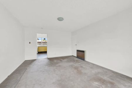 “WALK TO THE BEACH & FRANKSTON CENTRAL” - Photo 4