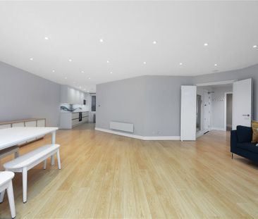 3 bedroom apartment to rent - Photo 2