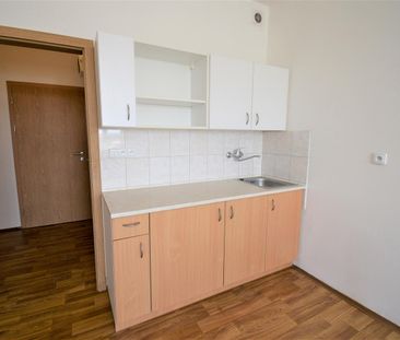 Pronájem bytu 1+kk 30 m² - Photo 2