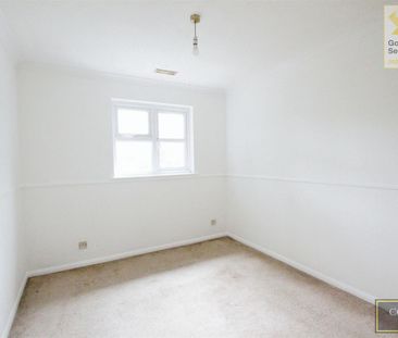 Horkesley Way, Wick Meadows, Wickford - Photo 3