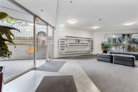 Boutique Modern City Living furnished or unfurnished you choose - Photo 5