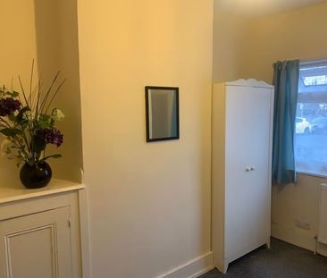 Room in a Shared House, Alfred Road, SE25 - Photo 5