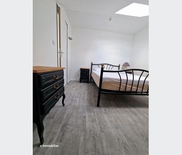 Appartement à Louer à LILLE 712 € - Photo 2