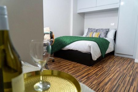 6 bedroom house to rent - Photo 5