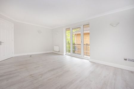 2 bedroom flat to rent - Photo 3