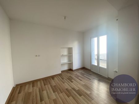 À louer - Maison de bourg de 88 m² située à Contres, proche des commerces - Photo 2