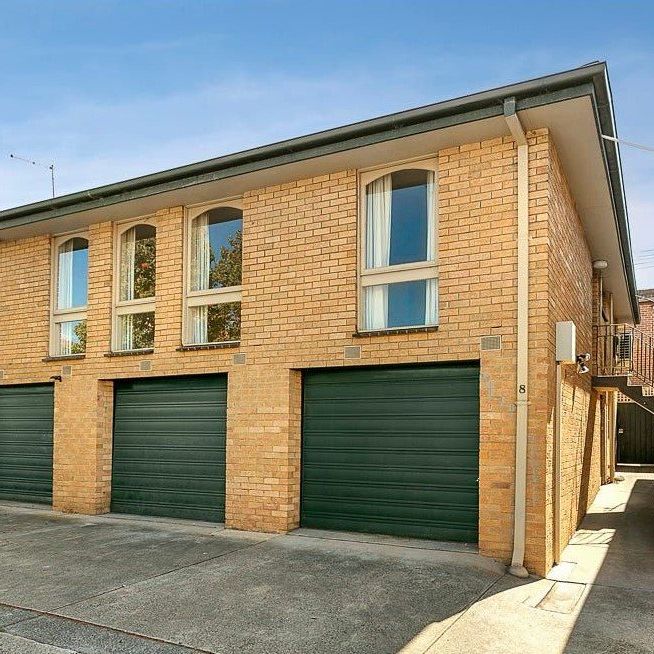 Outstanding Essendon Location! - Photo 1