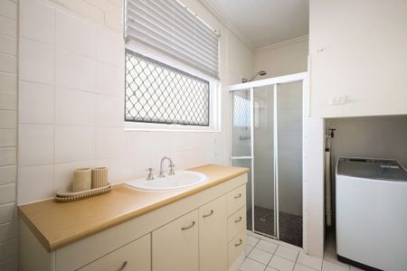 Light and Breezy Apartment in Waterfront Building - Photo 5