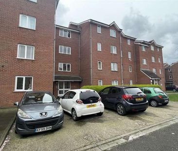 Wren Close, Edmonton, N9 - Photo 1