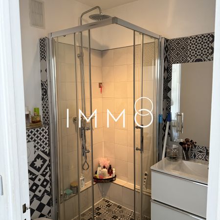 Location Appartement 1 pièce 15m² MARSEILLE 6ème - Photo 3