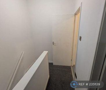 2 bedroom end of terrace house to rent - Photo 3