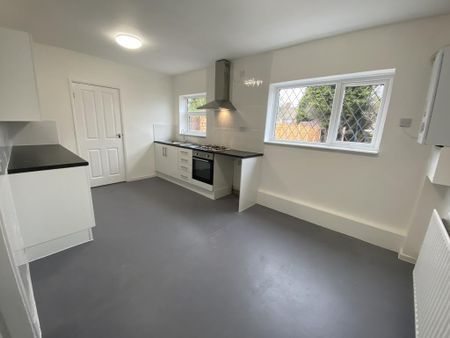 3 bedroom terraced house to rent - Photo 5