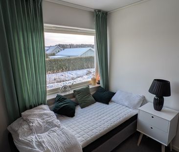 Växthusvägen, Bro - Photo 1