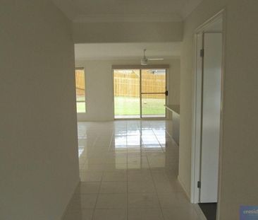 47 Skyline Circuit, Bahrs Scrub QLD 4207 - House For Rent | Domain - Photo 5