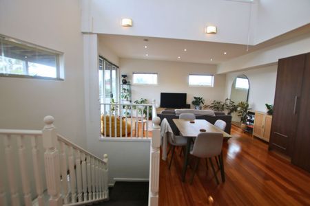Perfectly positioned in the vibrant heart of Brunswick - Photo 5