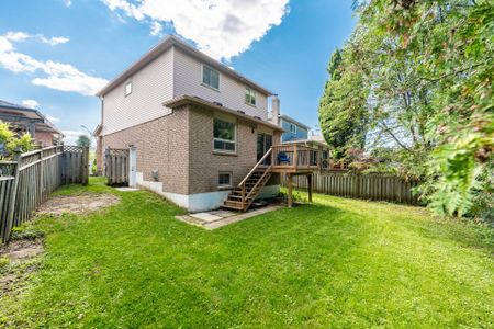 For Lease - 53 Lyndale Crescent, Clarington, Ontario - Photo 4