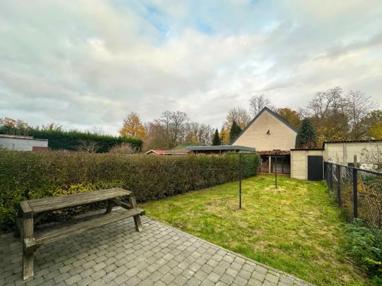 Huis met 4 slaapkamers en tuin te Wijnegem! - Foto 1