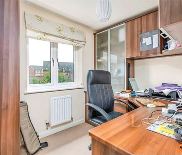 4 bedroom house to rent Dragonfly Lane, Cringleford, Norwich, NR4 - Photo 2