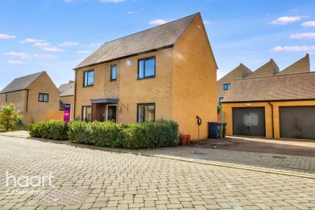 3 bedroom detached house to rent - Photo 5