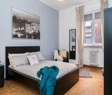 Via dei Mandorli, Cesano Boscone, Lombardy 20090 - Photo 1