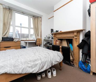 4 bedroom terraced house to rent - Photo 3