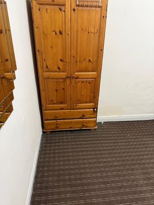 Room in a Shared House, Dobroyd Street, M8 - Photo 1