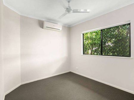 Brand New Four Bedroom Townhouse - Photo 4