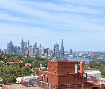 LUXURY LIVING WITH HARBOUR & RIVER VIEWS - Photo 6