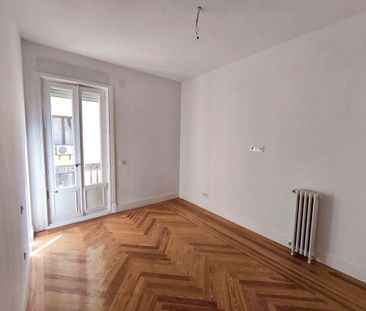 Luxury Flat for rent in Madrid, Spain - Photo 5