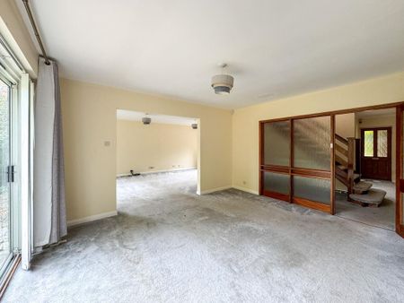 4 bedroom detached house to rent - Photo 3