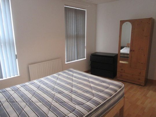All Bedrooms Upstairs, 90 Agincourt Avenue, University Quarter, Belfast, BT7 1QA - Photo 1