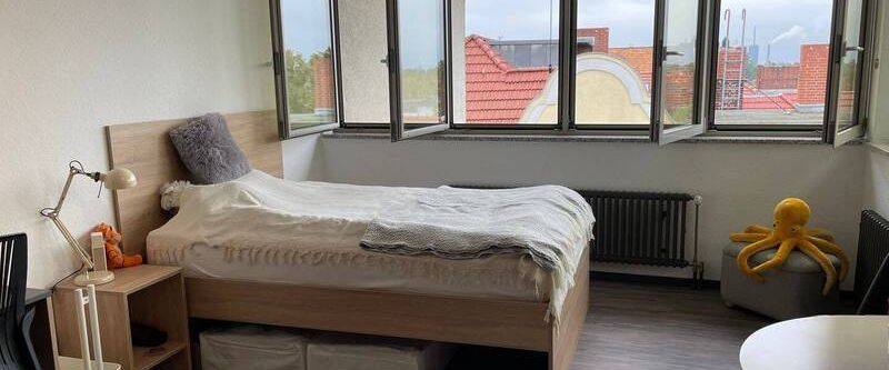 Ruhig, hell & möbliert – perfekte City-Anbindung in Steglitz-Zehlendorf - Photo 1