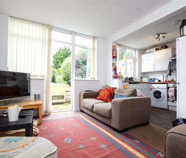 4 bedroom house to rent - Photo 2