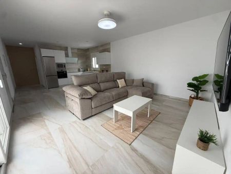 Casa o chalet de alquiler en Los Franceses – La Vega, Chiclana de la Frontera - Photo 2