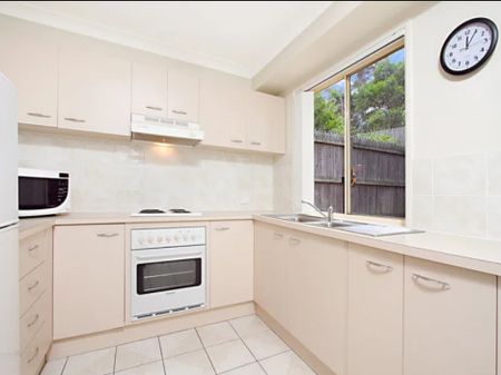 10/1 Farr Jones Ct, Daisy Hill QLD 4127 - Townhouse For Rent - $580 | Domain - Photo 4