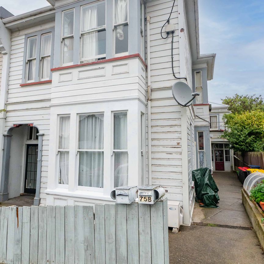 2 Bedroom City-Side Apartment for Rent - Photo 1