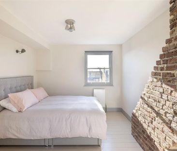 4 bedroom terraced house to rent - Photo 5