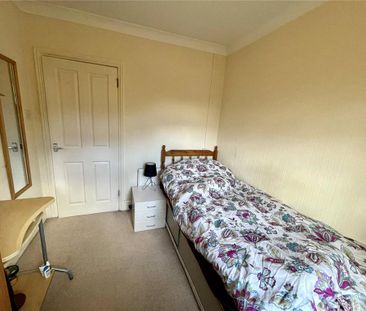 4 bedroom detached house to rent - Photo 3