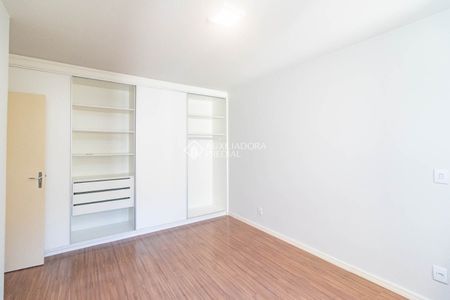 Apartamento com 2 quartos e 121m² para alugar em São João, Porto Alegre. - Foto 4