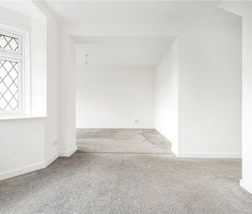 Pine Cottage is a detached family home in Chalfont St Giles, with a... - Photo 2