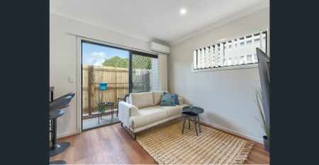 FULLY FURNISHED, LUXURY MICRO APARTMENT - Photo 3