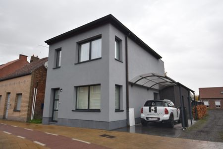 Volledig gerenoveerde woning met tuin en carport - Foto 3