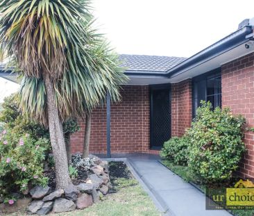 “Immaculate Family Home in a Prime Werribee Location – Ready to Mov... - Photo 6