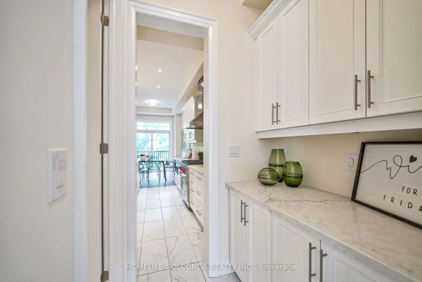 Condo Townhouse For Lease | N9258349 - Photo 1