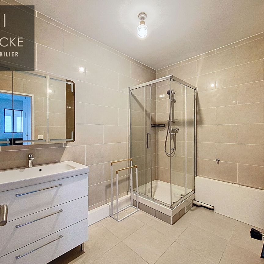 Appartement Courbevoie 2 pièce(s) 52.05 m2 - Photo 1