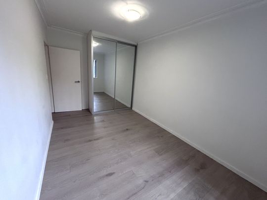 Spacious 2 Bedroom apartment - Photo 1