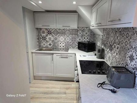 Clayton Park Square, Newcastle Upon Tyne, NE2 - Photo 4